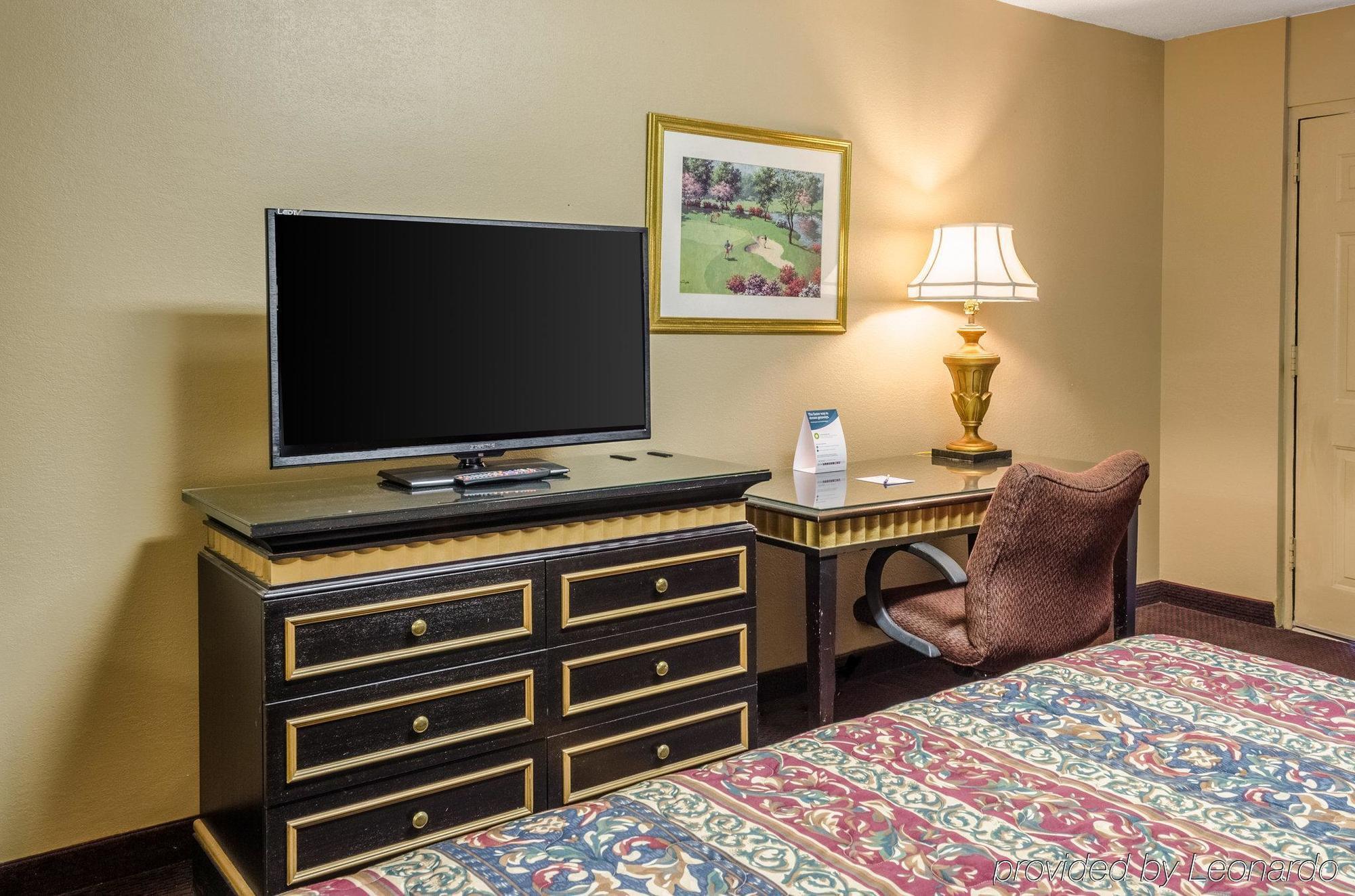 Rodeway Inn Indianola ภายนอก รูปภาพ