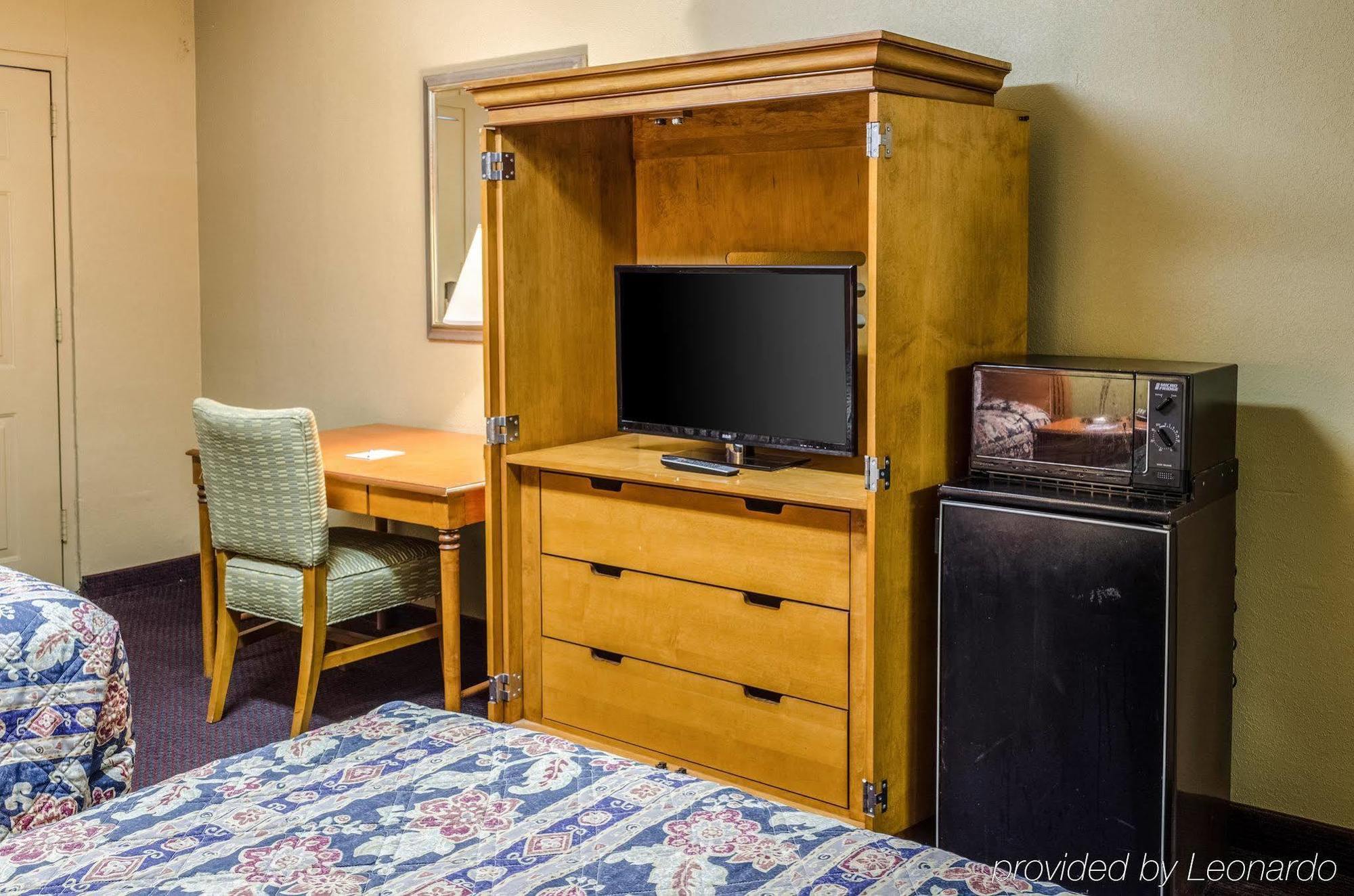 Rodeway Inn Indianola ภายนอก รูปภาพ