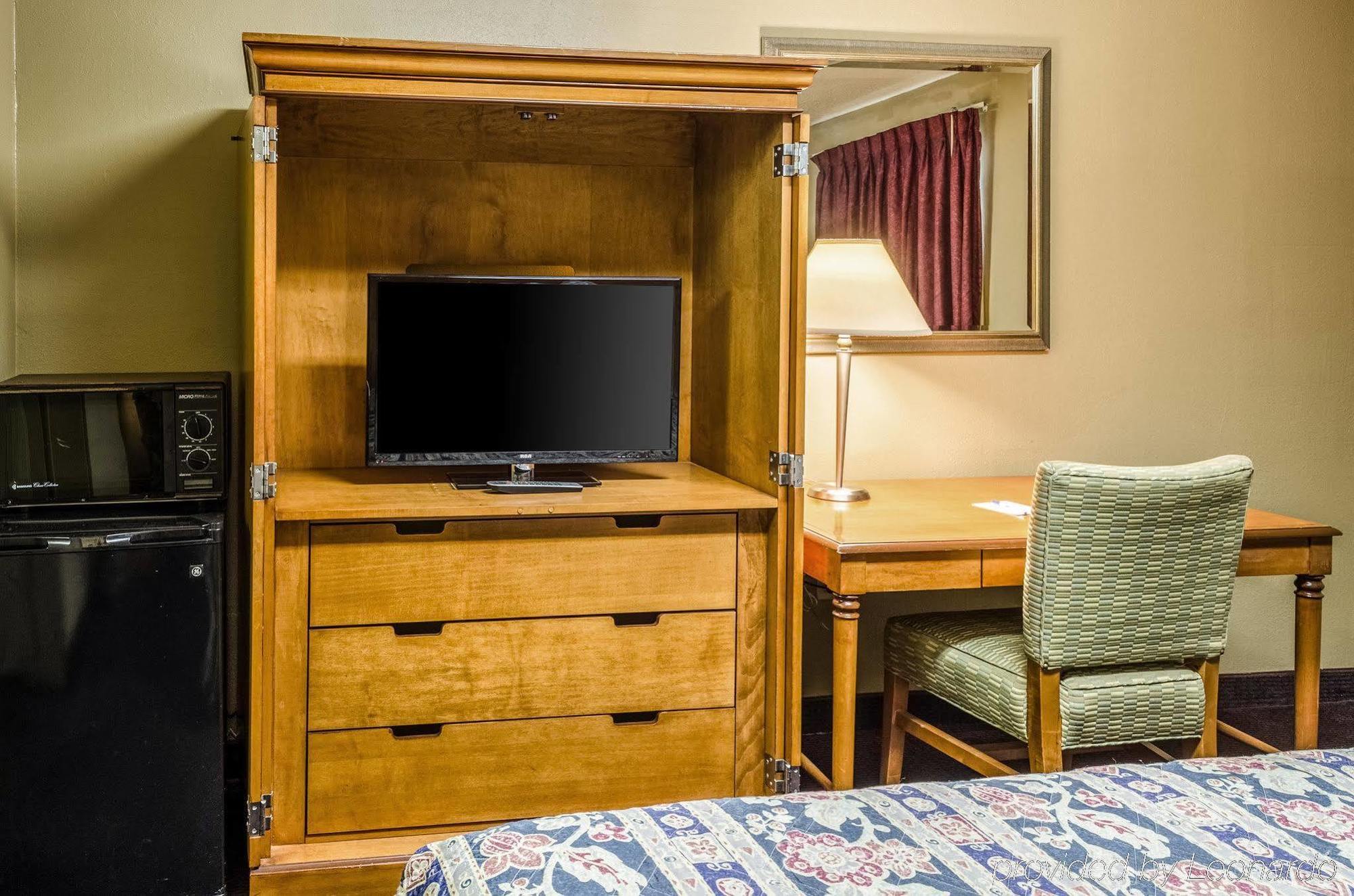 Rodeway Inn Indianola ภายนอก รูปภาพ