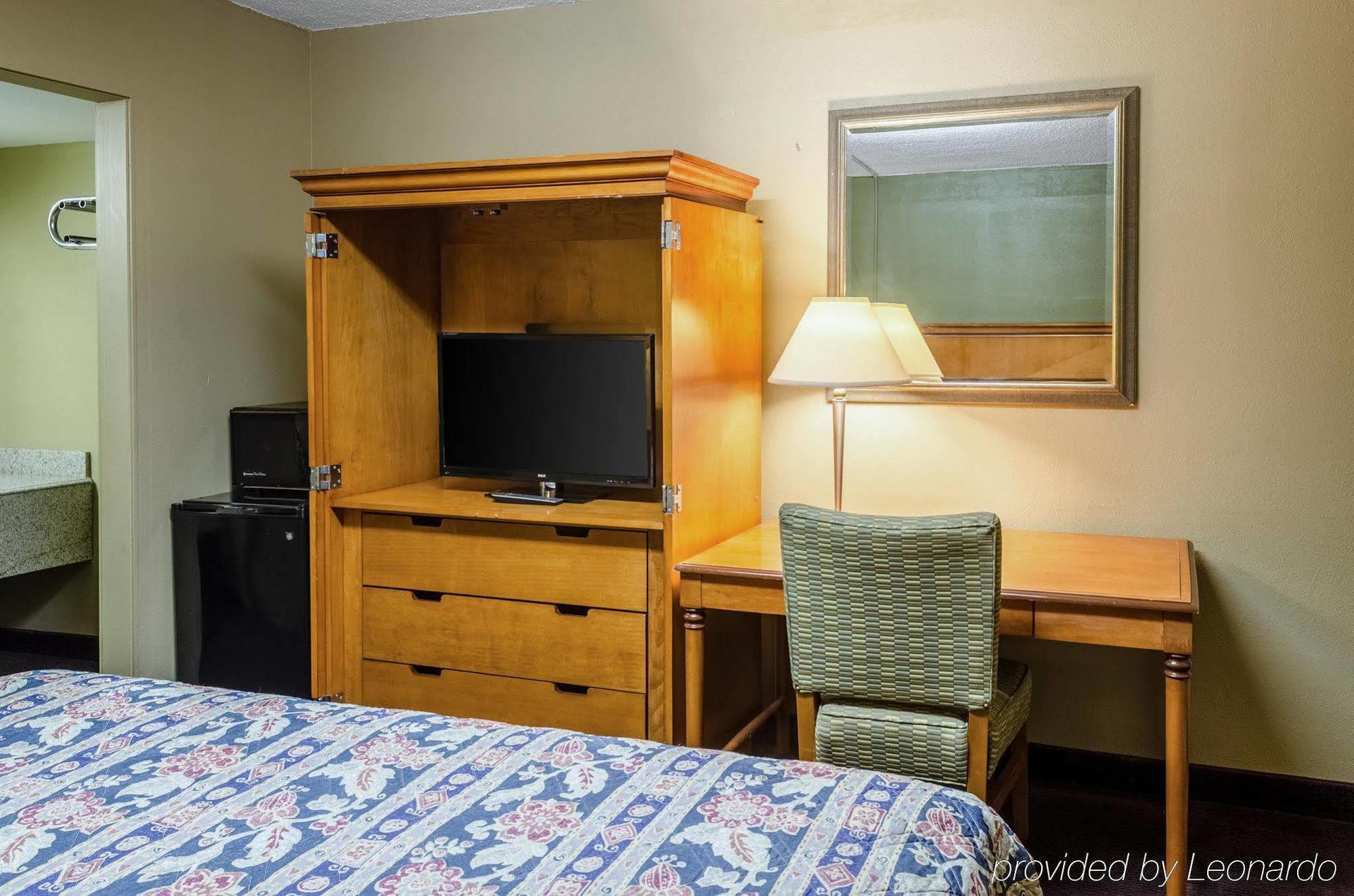 Rodeway Inn Indianola ภายนอก รูปภาพ