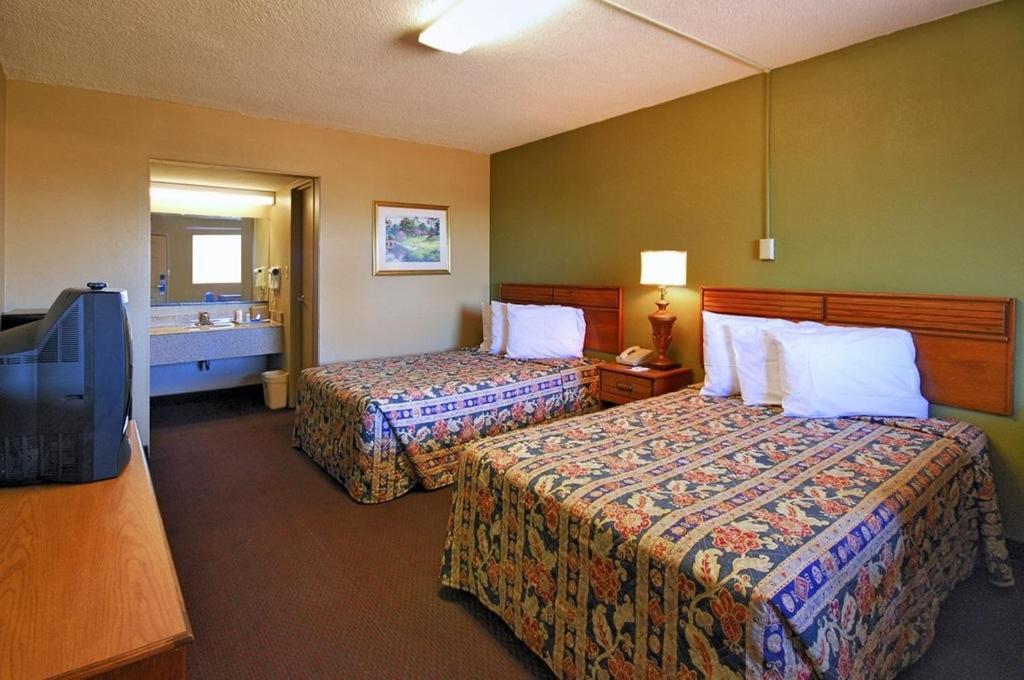 Rodeway Inn Indianola ห้อง รูปภาพ